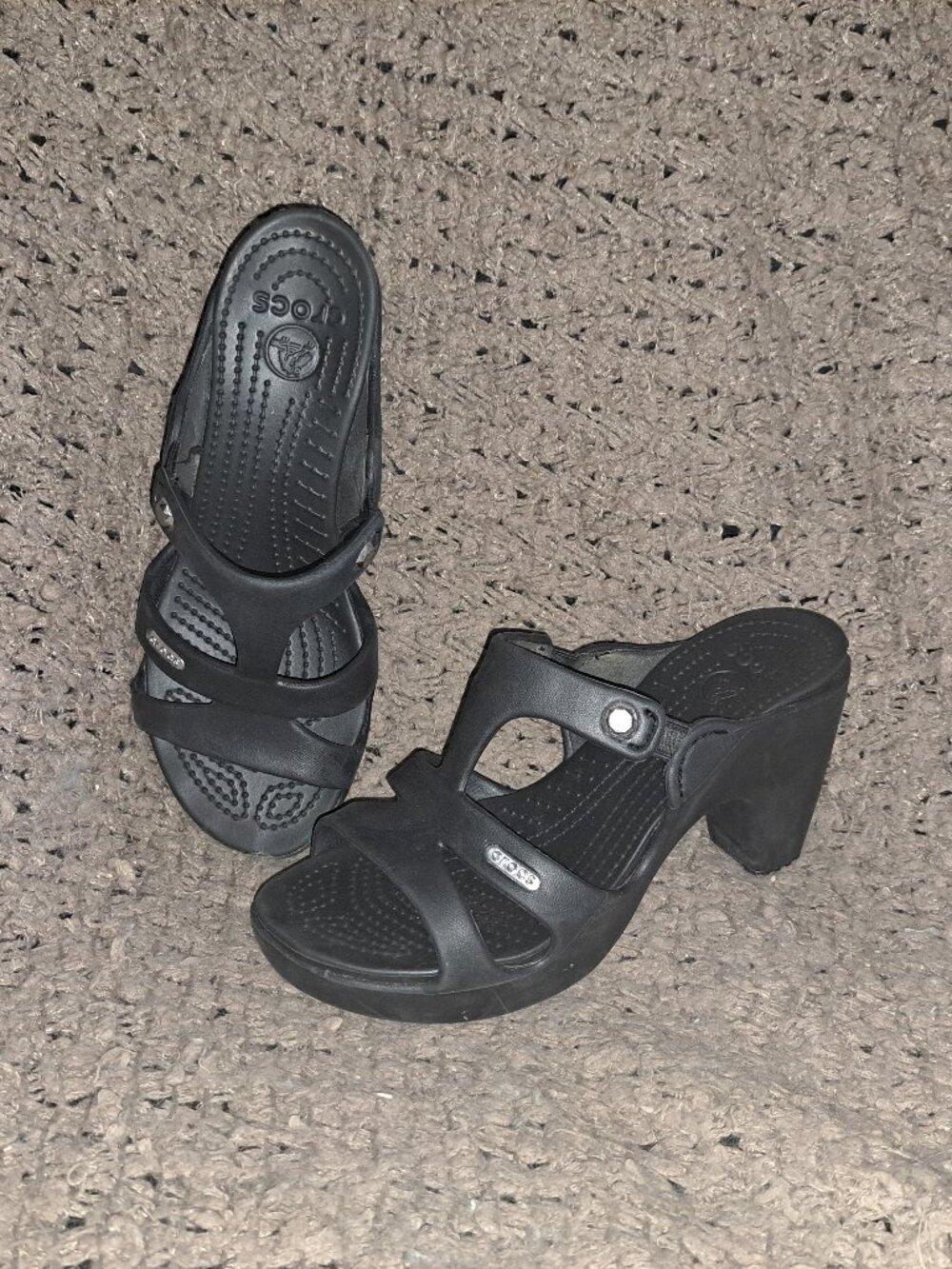 CROCS-Cyprus V Heel-Open Back Sandals-Slip-On-Strappy-Black-Sz 7-Excellent